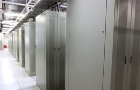 西安高新電信機房機柜展示圖，陜西電信云基地資源即將上線敬請關(guān)注