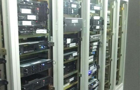 西安電信機房托管租用服務(wù)器排列整齊有序