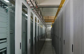 西安電信IDC機房內(nèi)部走廊