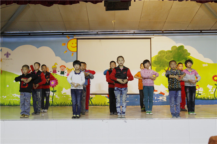 陜西太陽村兒童們純樸天真的才藝表演