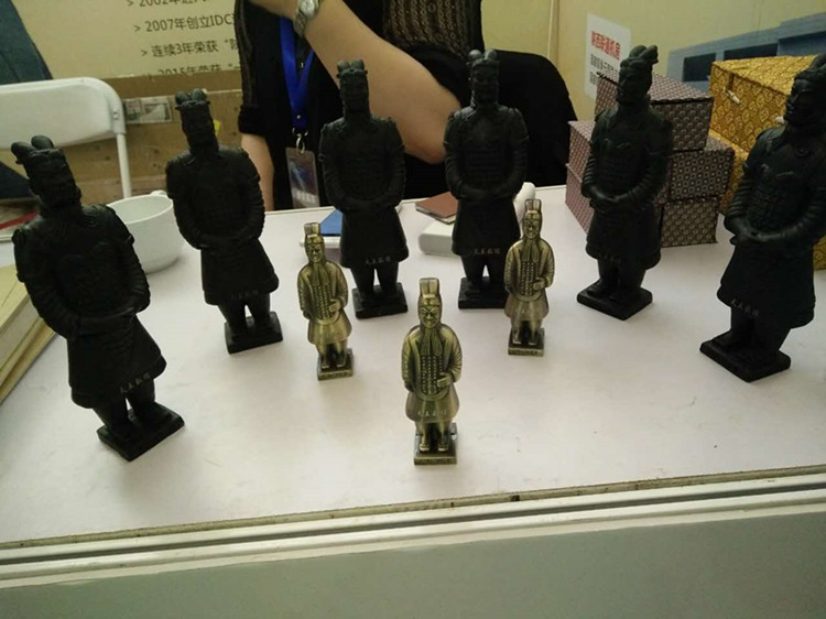 “朋友圈”游戲紀(jì)念版兵馬俑